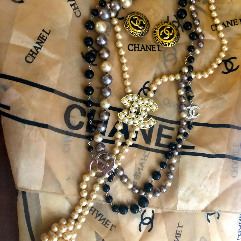 CHANEL pearl necklace set / Chanel Scarf/ Chanel earrings